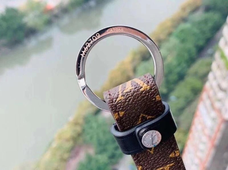 Louis Vuitton Keychains AllSeason 267139