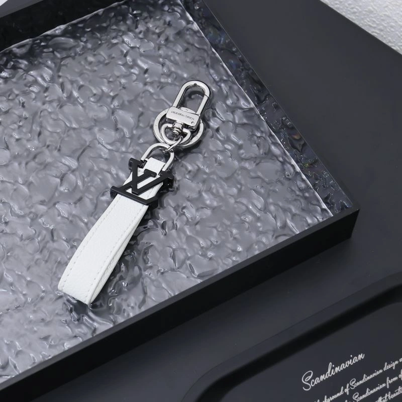 Louis Vuitton Keychains ModernLook 267116