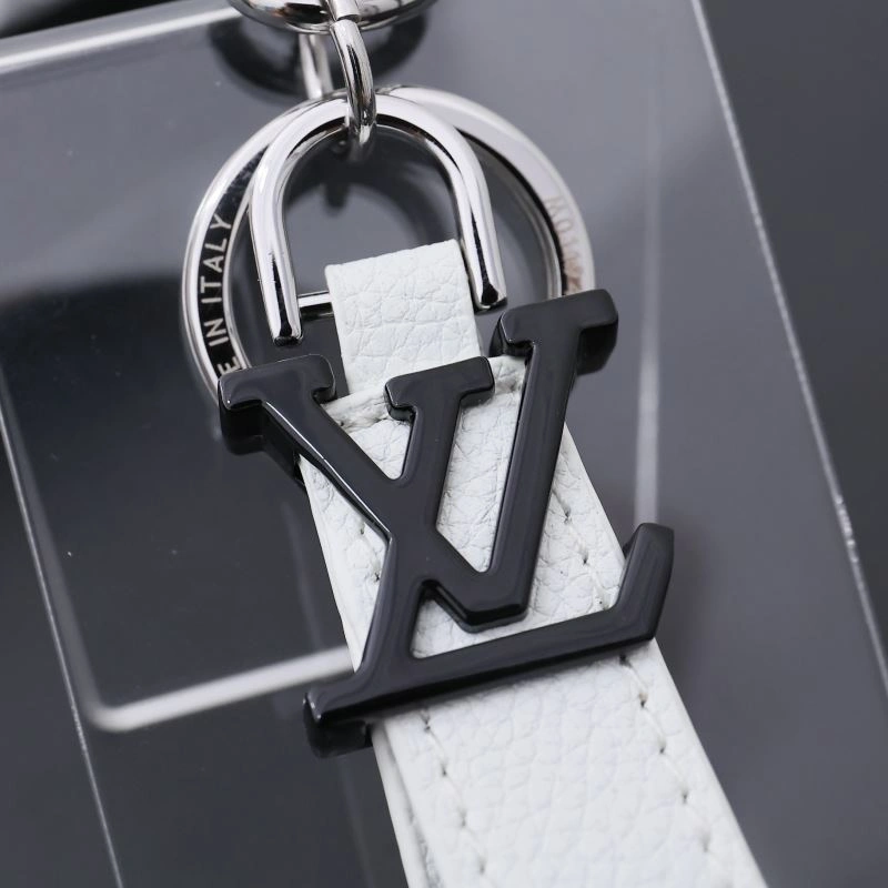 Louis Vuitton Keychains ModernLook 267116