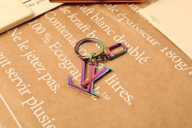 Unisex Louis Vuitton Keychains 267120