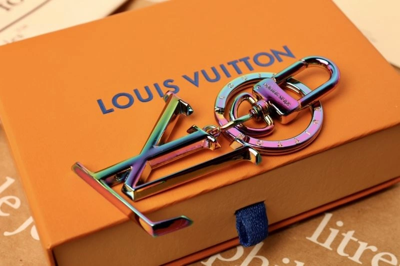 Unisex Louis Vuitton Keychains 267120