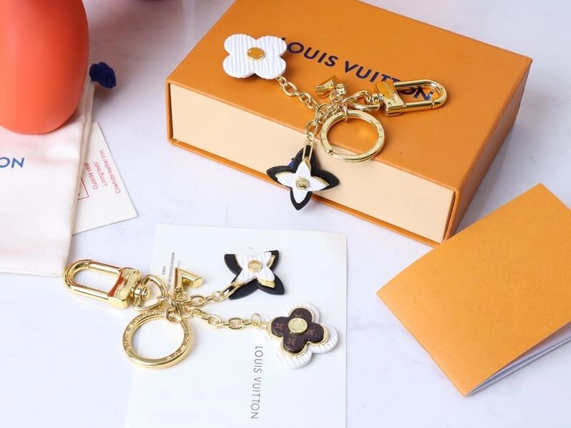Louis Vuitton Keychains Premium 267131