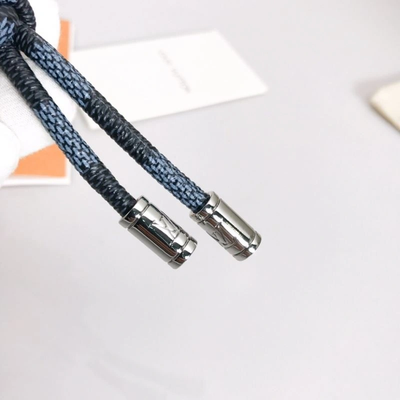Louis Vuitton Keychains Elegant 267072