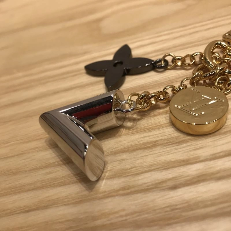 Louis Vuitton Keychains Breathable 267083
