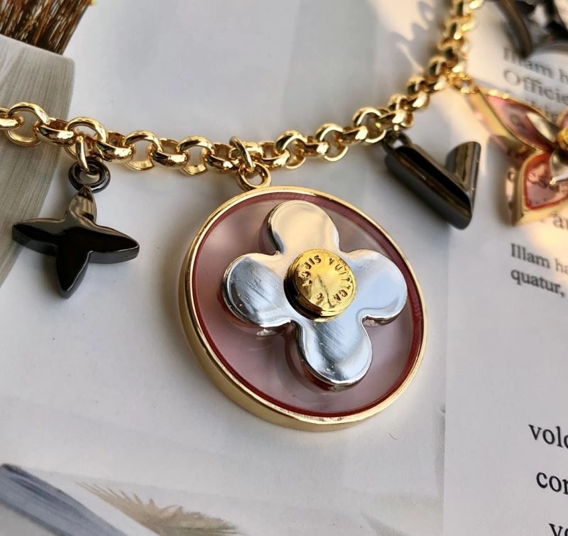 Bright Louis Vuitton Keychains 267043