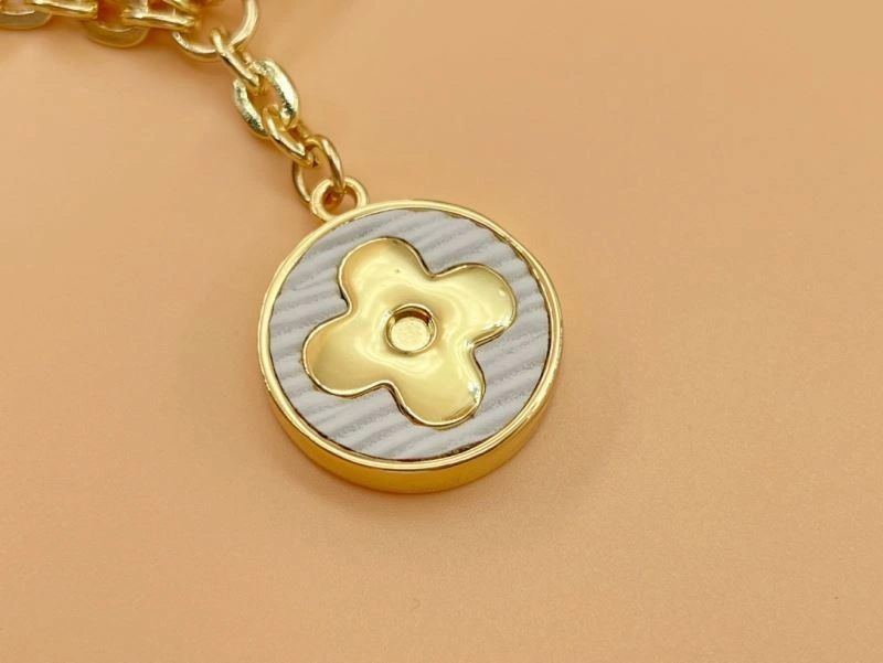 Louis Vuitton Keychains Sustainable 267037