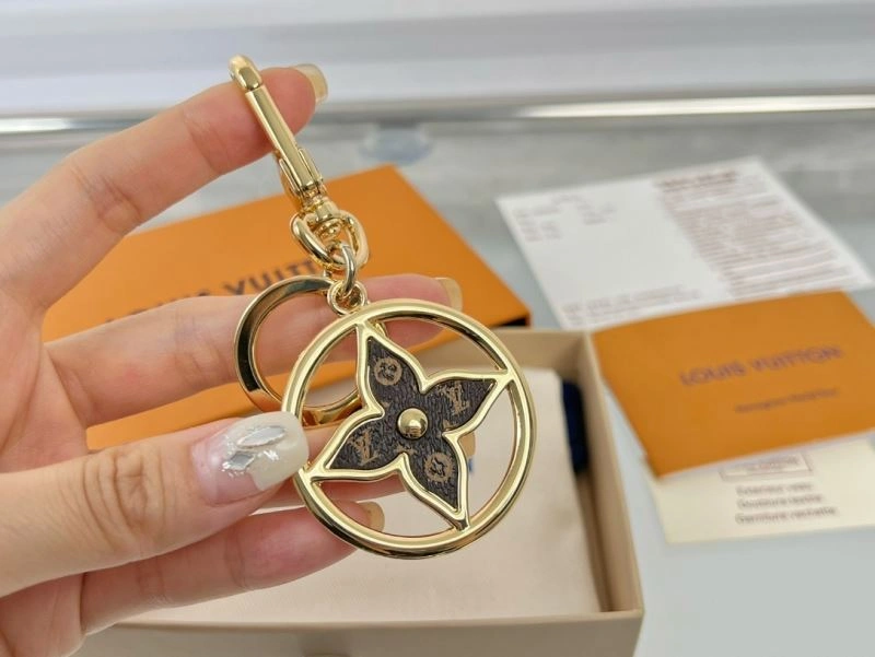 Louis Vuitton Keychains Modern 267059
