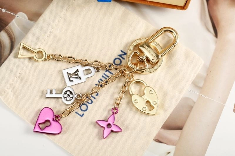 Louis Vuitton Keychains Resilient 267032