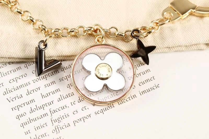 Louis Vuitton Keychains Stretchable 267042