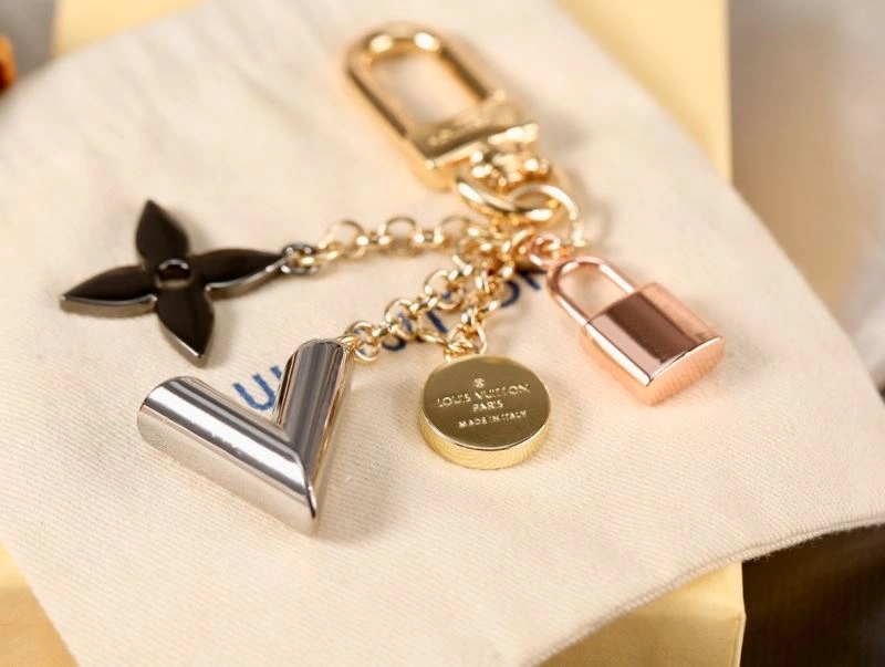 Louis Vuitton Keychains Youthful 267052