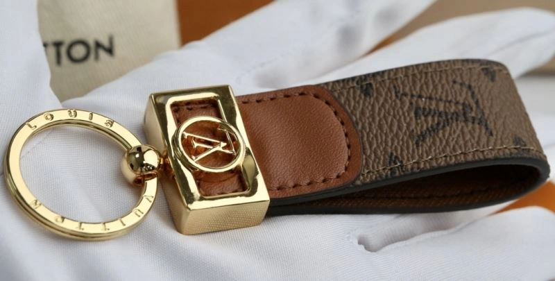 WellDesigned Louis Vuitton Keychains 266990