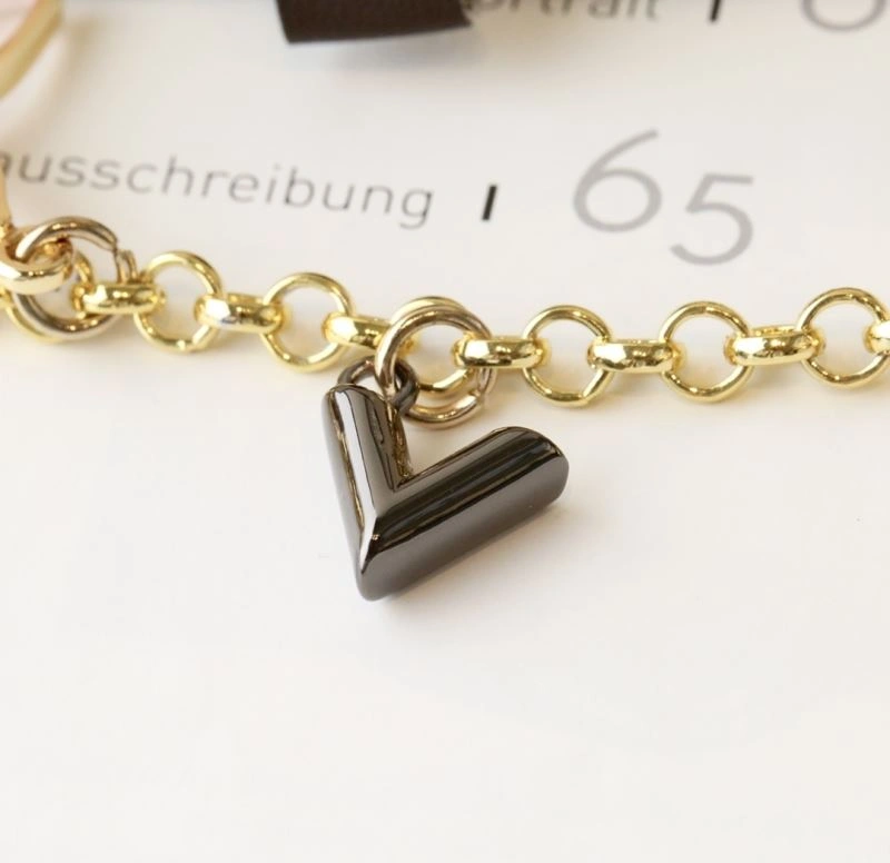 Sophisticated Louis Vuitton Keychains 266993