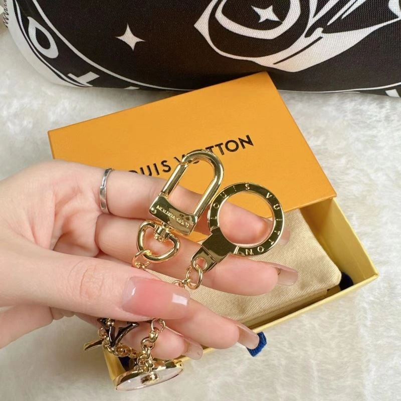 HighPerformance Louis Vuitton Keychains 267005