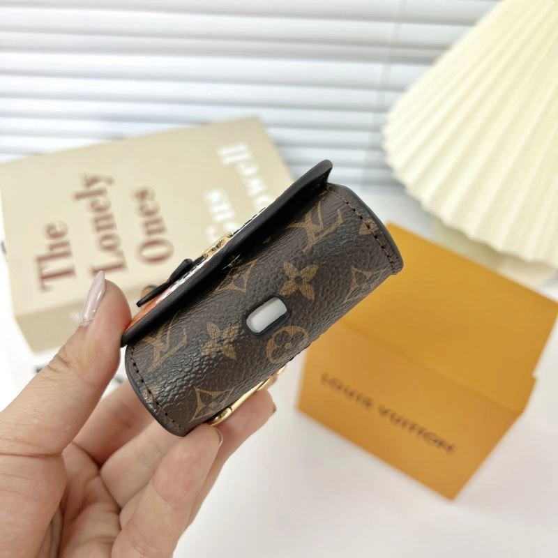 FreshLook Louis Vuitton Keychains 267011