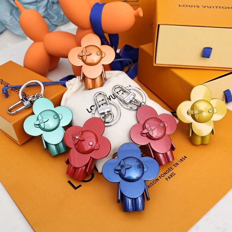 Louis Vuitton Keychains Stretchable 266979