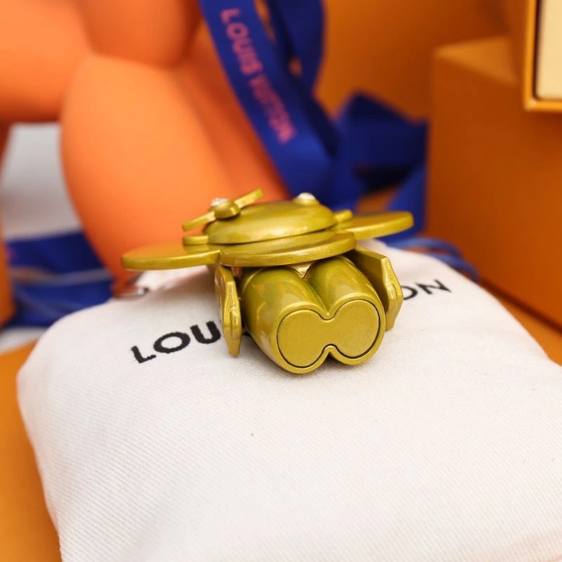 ModernLook Louis Vuitton Keychains 266961
