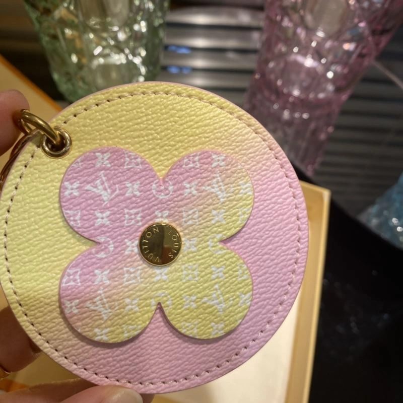 Louis Vuitton Keychains Affordable 266958