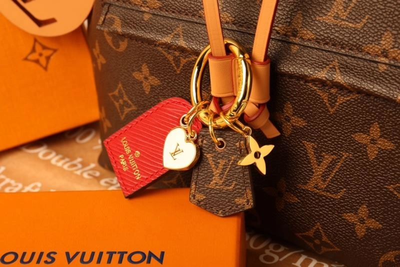Louis Vuitton Keychains Supportive 266932