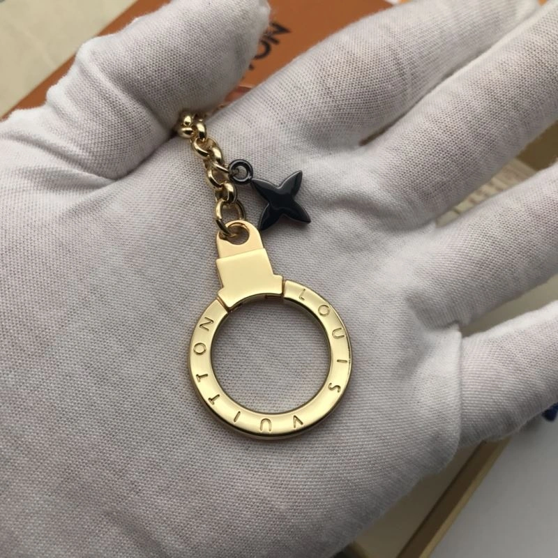 OnTrend Louis Vuitton Keychains 266910