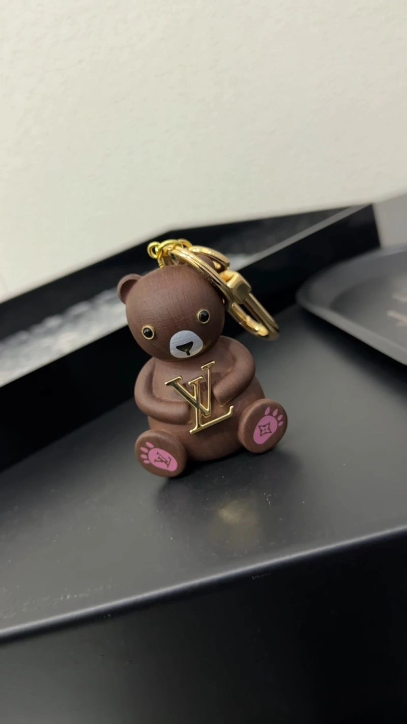Elegant Louis Vuitton Keychains 266934