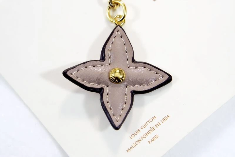 Louis Vuitton Keychains Youthful 266905