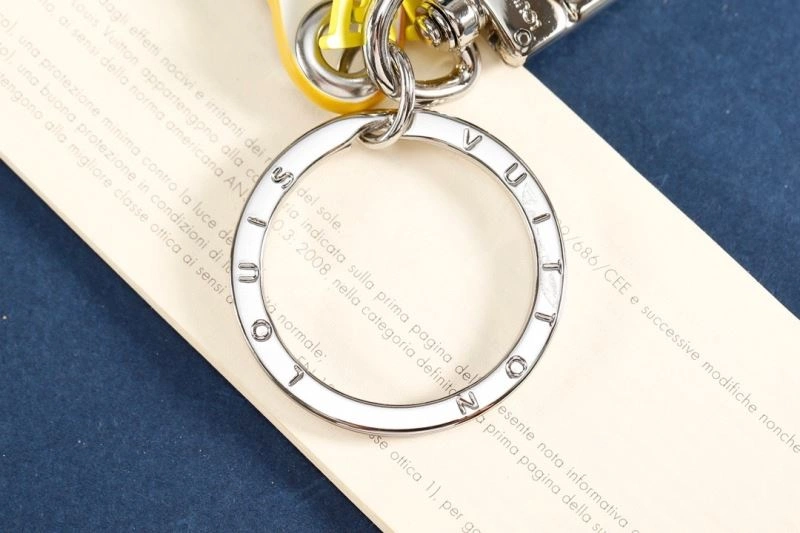 OnTrend Louis Vuitton Keychains 266900