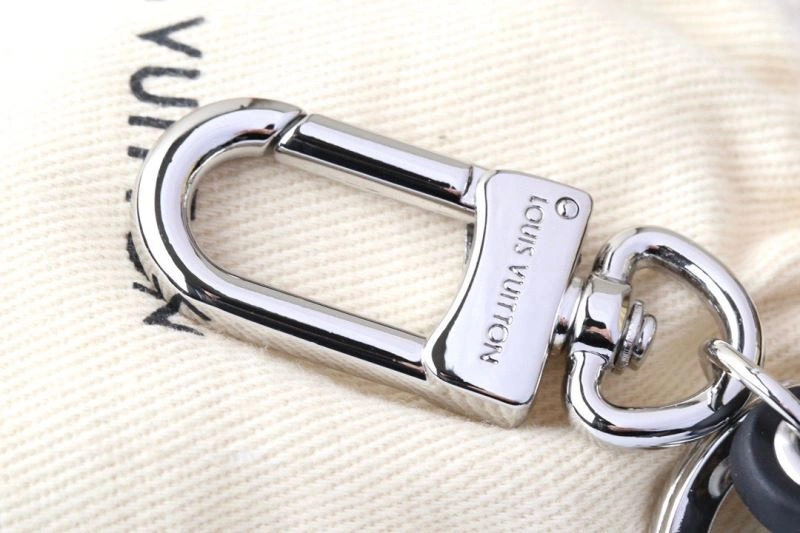 Louis Vuitton Keychains Sophisticated 266889