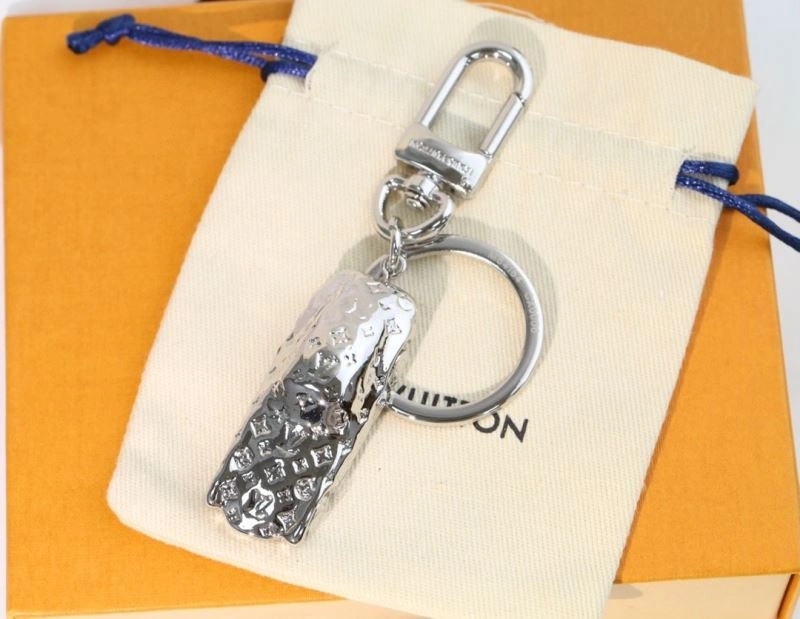 Louis Vuitton Keychains Flexible 266898