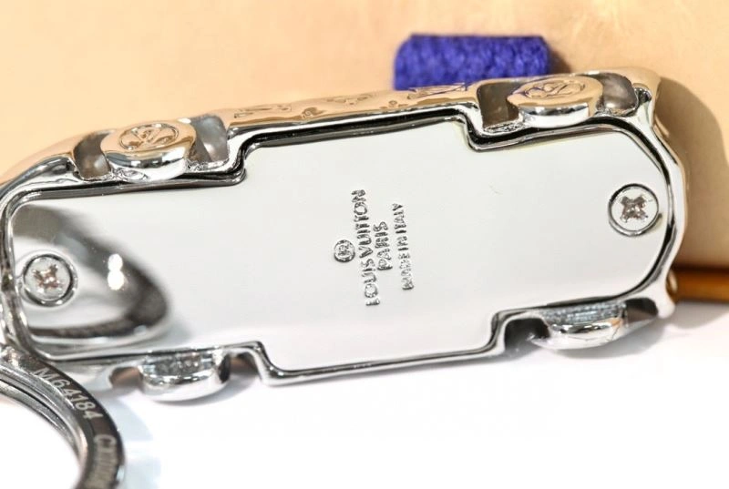 Louis Vuitton Keychains Flexible 266898