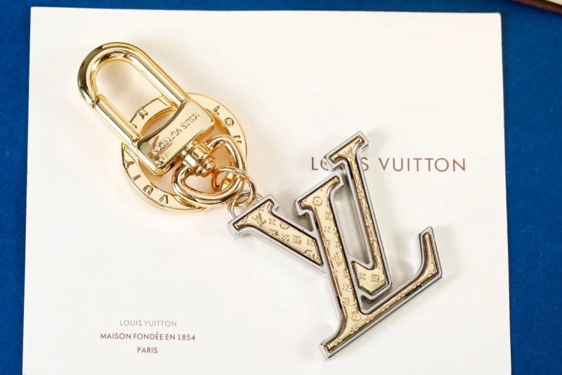 Louis Vuitton Keychains SmoothTexture 266896