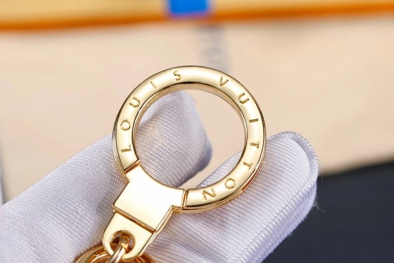 TechFriendly Louis Vuitton Keychains 266865