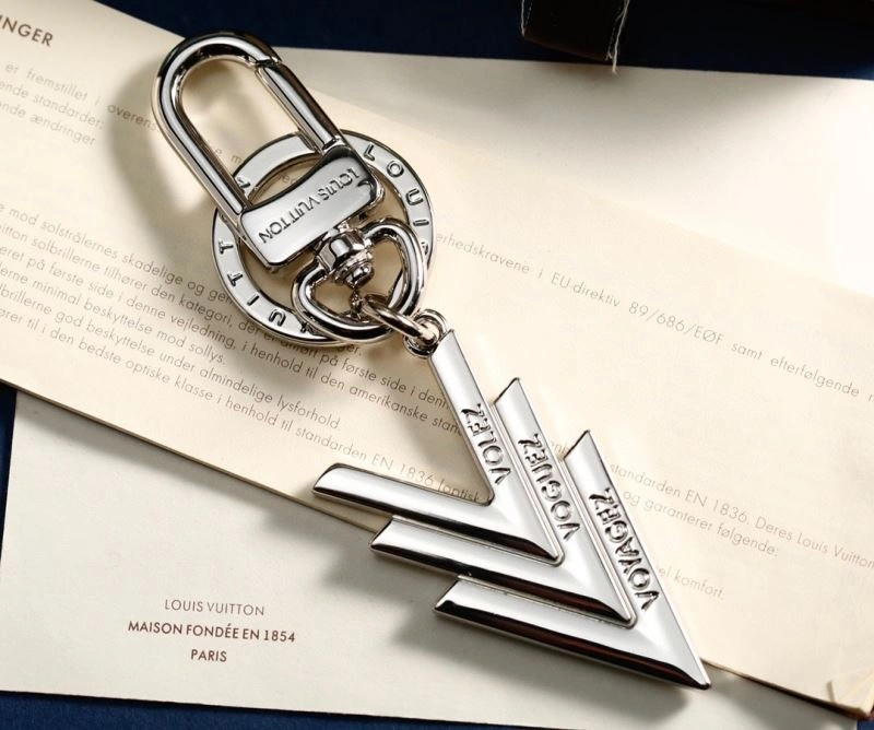 WrinkleFree Louis Vuitton Keychains 266858