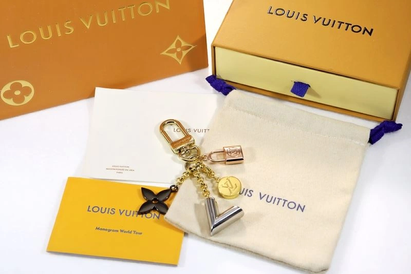 Louis Vuitton Keychains UrbanChic 266859
