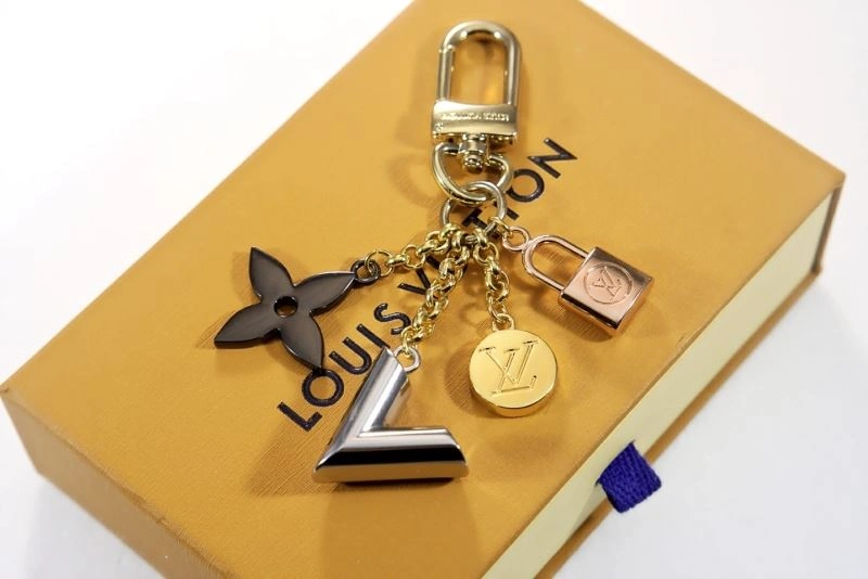 Louis Vuitton Keychains UrbanChic 266859