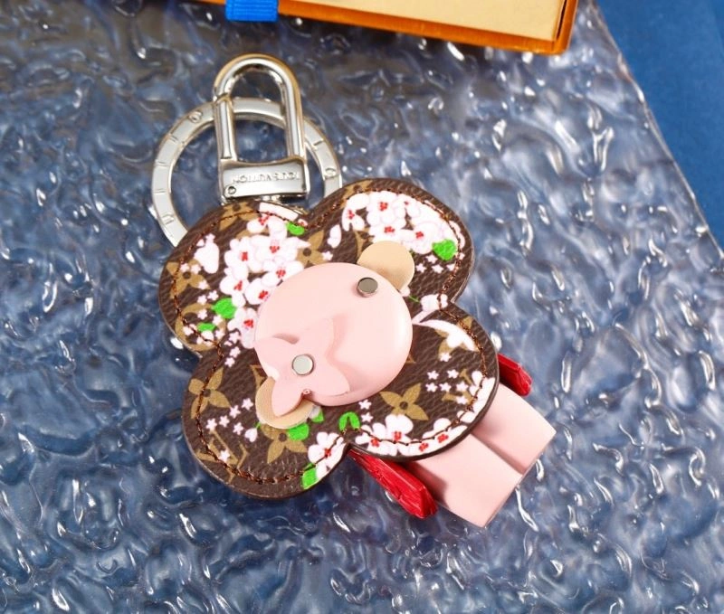 TimelessDesign Louis Vuitton Keychains 266844