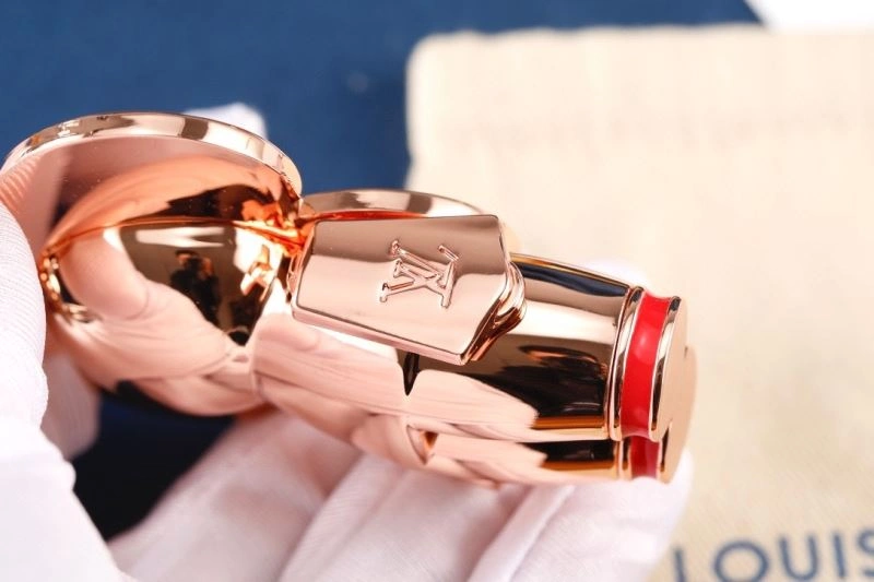 Louis Vuitton Keychains Bold 266852