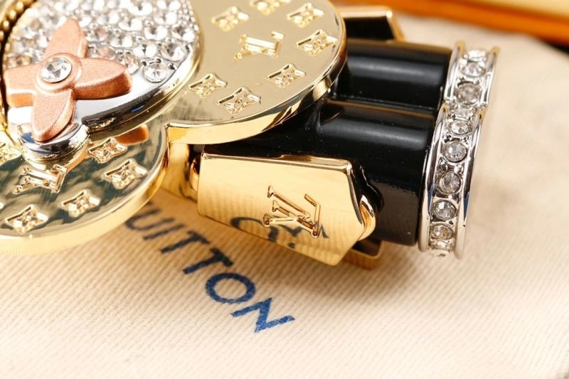 Louis Vuitton Keychains Seasonal 266848