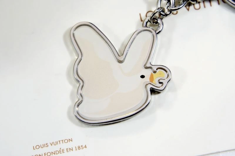 Unisex Louis Vuitton Keychains 266839