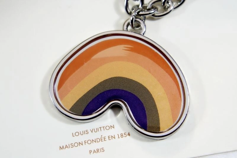 Unisex Louis Vuitton Keychains 266839