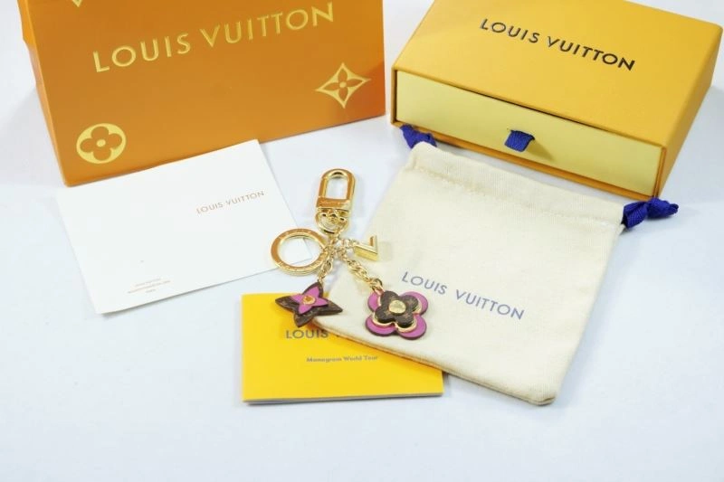 WellDesigned Louis Vuitton Keychains 266798