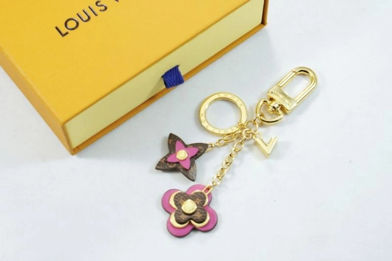 WellDesigned Louis Vuitton Keychains 266798