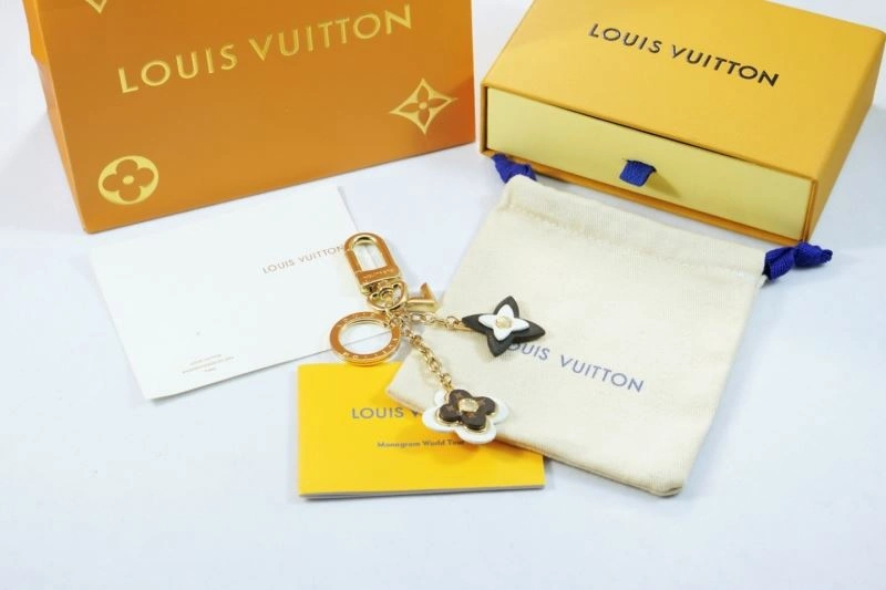 Louis Vuitton Keychains Supportive 266799