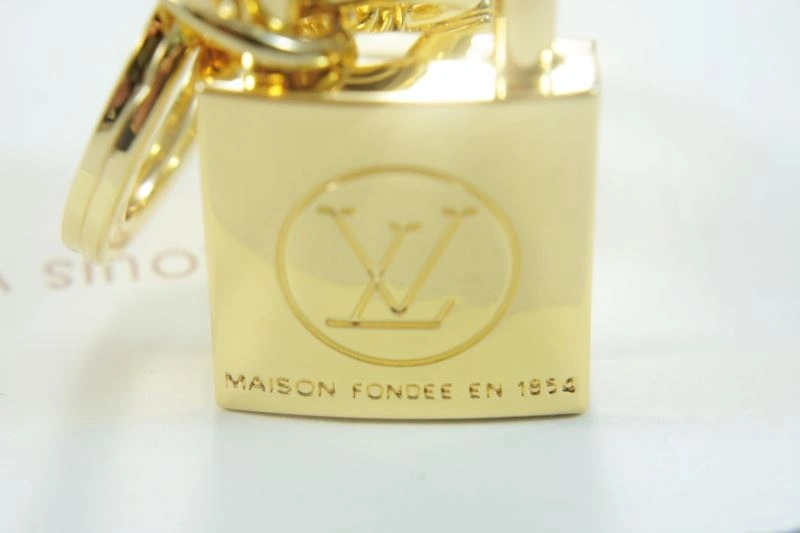 Tailored Louis Vuitton Keychains 266816