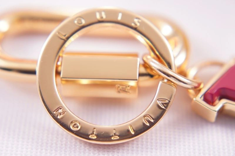 Louis Vuitton Keychains Modern 264971