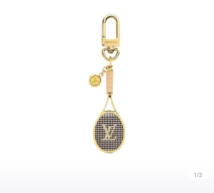 Minimalist Louis Vuitton Keychains 266779