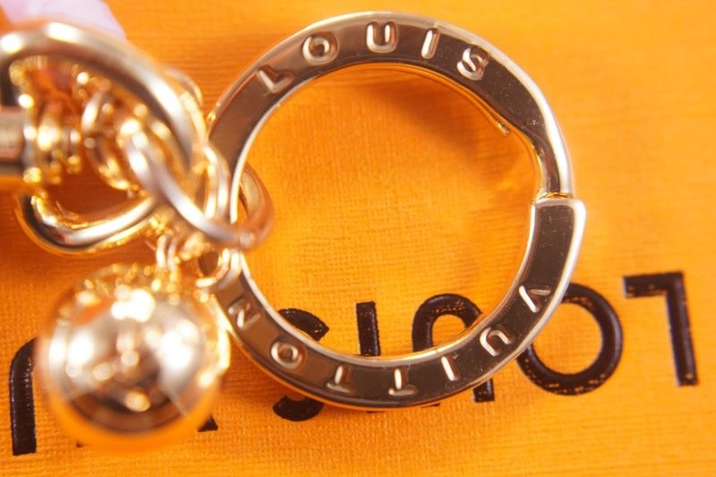 Minimalist Louis Vuitton Keychains 266779