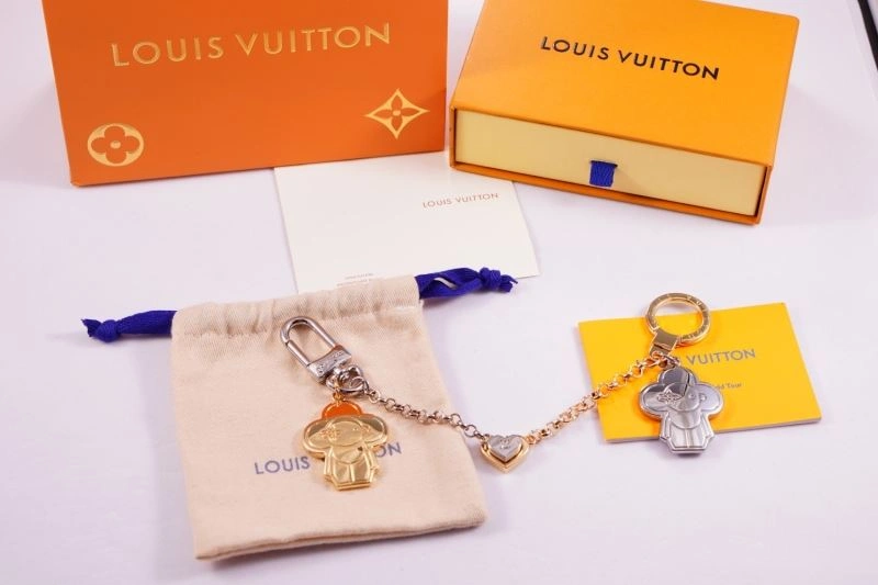 Casual Louis Vuitton Keychains 266750