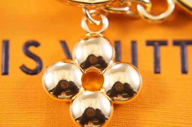 OnTrend Louis Vuitton Keychains 264960