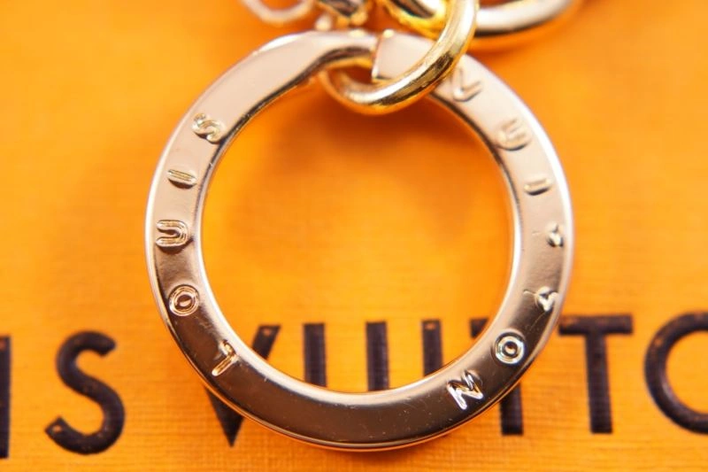 OnTrend Louis Vuitton Keychains 264960