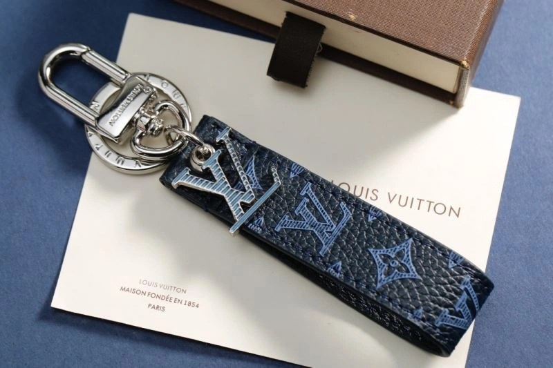 Breathable Louis Vuitton Keychains 266772